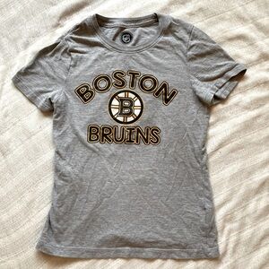 Boston Bruins T-Shirt NHL, Gray, Logo, Hockey, Boy, Girl, Medium (7/8)